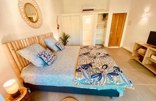 Cul de Sac House | Beautiful suite S17, pool, next to Pinel Island
