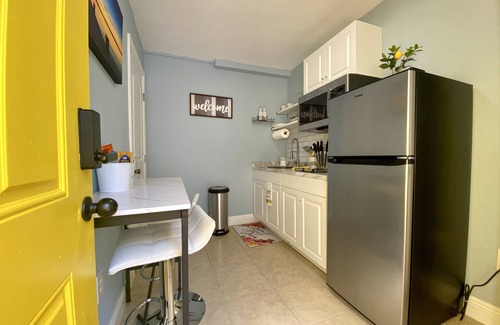 Tampa Apartment | Beautiful suite with separate entrance in Tampa