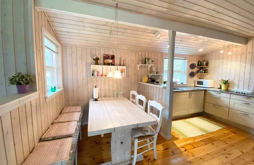 Gedesby House | Beautiful summer house with shelter and fire pit