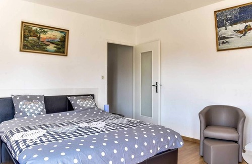 Gaillard Apartment | Beautiful sunny apartment near Geneva