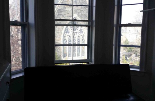 Mid-Cambridge Condo | Beautiful sunny apt right across Harvard yard
