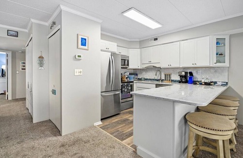 Ocean City Condo | Beautiful Sunsets are Waiting for You at This Amazing 2 BR 2 BA Unit W/Pool!