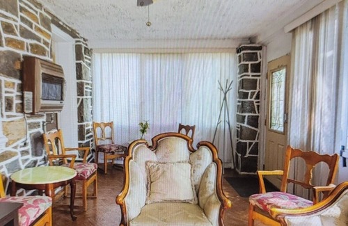 Upper Darby House | Beautiful Surburban Family Home