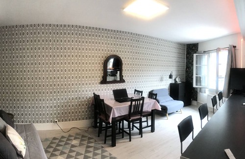 Bagneres-de-Luchon Apartment | Beautiful T2 Center of Bagnères -de-Luchon