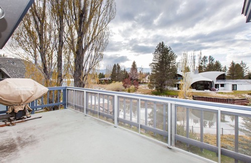 Tahoe Keys House | Beautiful, Tahoe Keys Home- Winter Specials close to 3 major Tahoe ski resorts.