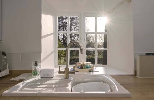 Newton Abbot House | Beautiful Thatched Cottage in Heart of Dartmoor