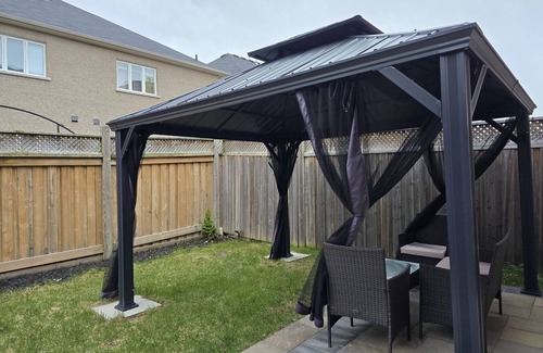 Pickering House | Beautiful three bedroom house in Pickering