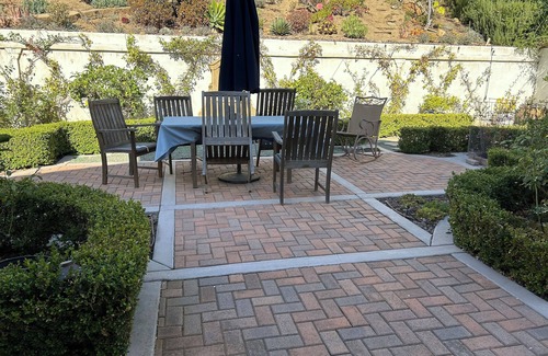 Carmel Valley House | Beautiful three bedroom home with hot tub, lovely backyard in sunny San Diego