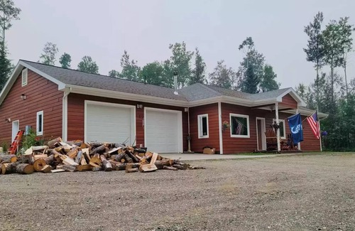 Delta Junction House | Beautiful three bedroom home in Delta Junction
