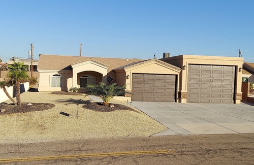 Lake Havasu City House | Beautiful Three Bedroom Two Bath House Two Blocks From Water