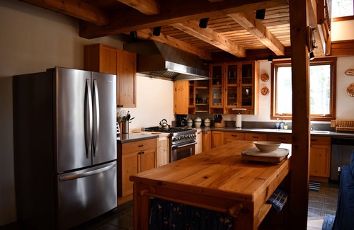 Harpswell House | Beautiful timber framed home with comfortable furnishings, on the ocean and close to Brunswick!