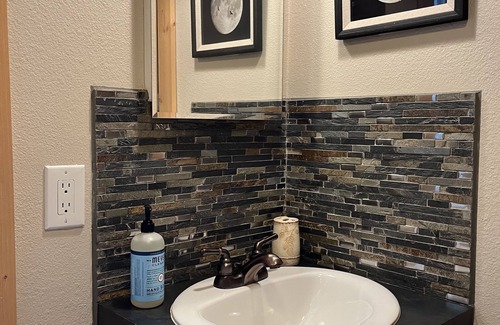 Sublette County Cottage | Beautiful Tiny Cottage Hideaway