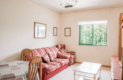 Alcabre Apartment | Beautiful Touristic Apartment in front of the Beach Samil 55. 2nd floor.