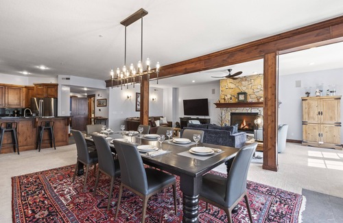 Downtown Park City Condo | Beautiful Town Pointe Condo Private Hot Tub Walk to Town Lift