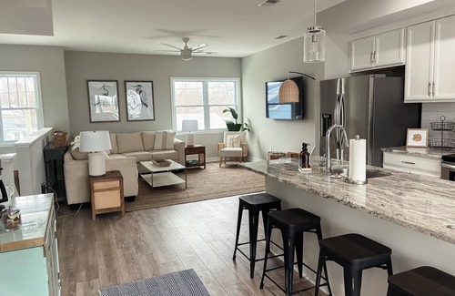 Issue House | Beautiful townhome in charming Colonial Beach