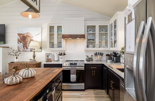 Jarreau House | Beautiful Townhome on False River