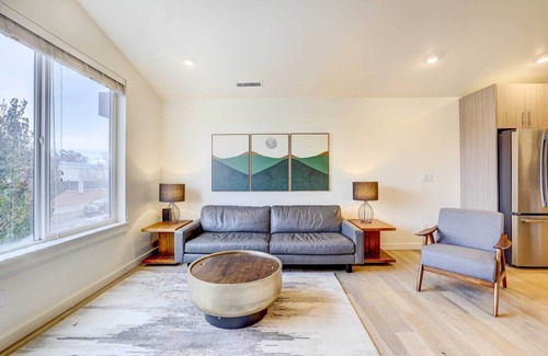 Downtown Boise House | Beautiful Townhome - Steps to Downtown Boise!