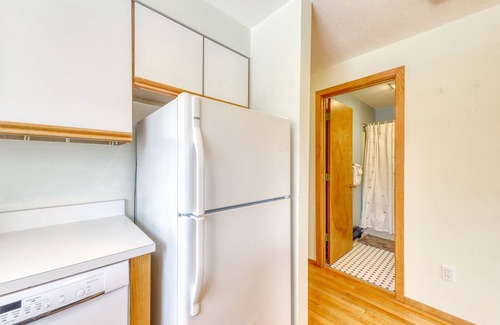 Carroll County House | Beautiful townhome w/mountain views from the deck, near skiing