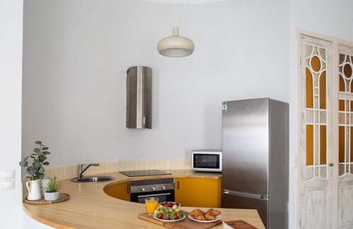 Catarroja Apartment | BEAUTIFUL TOWNHOUSE WITH TERRACE IN CATARROJA