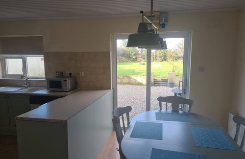 Kinlough House | Beautiful Townhouse in the heart of Tranquil Kinlough Village - Home From Home.