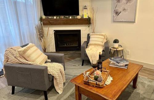 Collingwood House | Beautiful tranquil centrally located condo