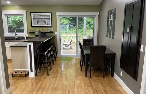 Traverse City House | Beautiful Traverse City home - 8 min to the Beach