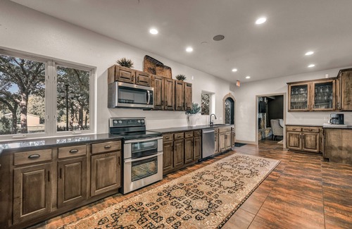 Weatherford House | Beautiful Tuscan Estate with 10 bedrooms on 13 acres Weatherford