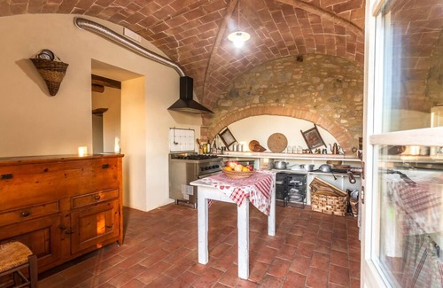 Volterra Villa | Beautiful Tuscan Villa, offering 360-degree views of Tuscany's rolling hills.