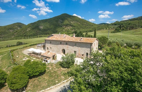 Volterra Villa | Beautiful Tuscan Villa, offering 360-degree views of Tuscany's rolling hills.