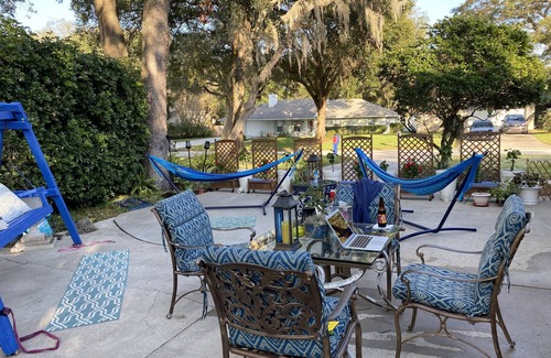 Riverview House | Beautiful two bedroom house, one Shower/Tub combination
