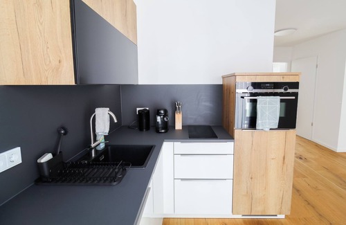 Friedrichshain Apartment | Beautiful two-room apartment on the 4th floor with lots of space