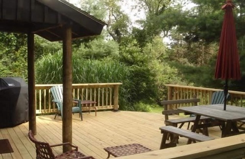 Hillsdale Cottage | Beautiful, Unique Country House w/Large Deck