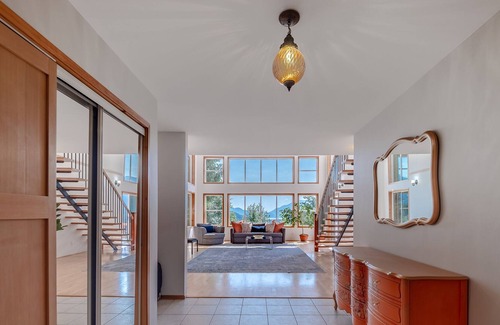 Squamish House | Beautiful Unique One of A Kind Glacier View Home