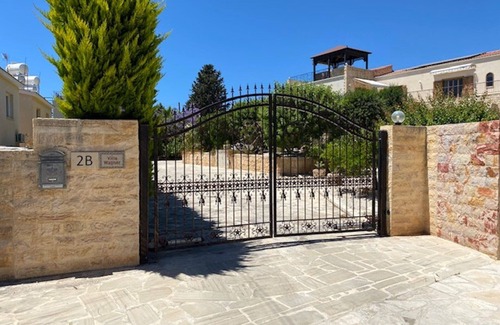 Peyia Town Villa | Beautiful, Unique, 'stone-built villa on the outskirts of Peyia