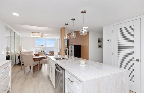 Fort Pierce Shores Condo | Beautiful updated 2/2 Condo, Ocean views, balcony, tennis/pickle ball, gym &more