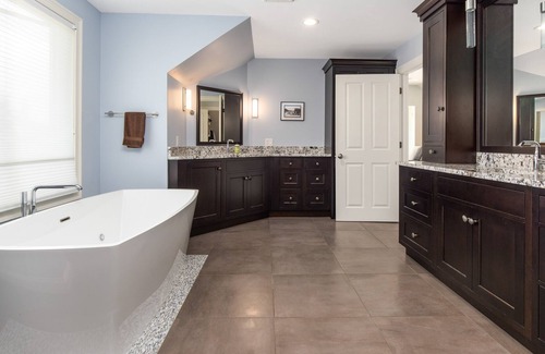 Hampton House | Beautiful Upscale Oceanside Home on Plaice Cove