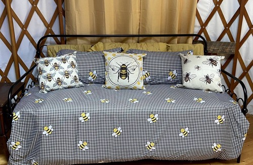 South Hartford RV Rental | Beautiful Upstate New York Luxury Camping Yurt on a Farm