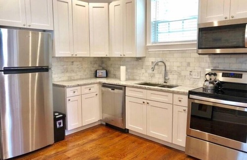 Milan House | Beautiful Uptown Home 3 Blocks From St.Charles Avenn