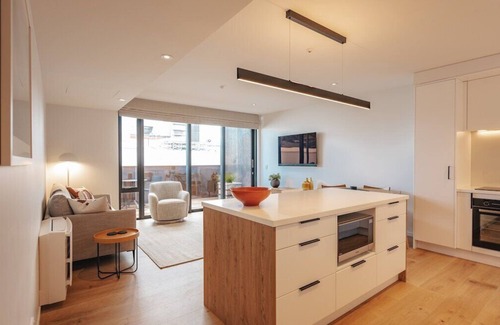 Nelson South Apartment | Beautiful Urban Apartment 4