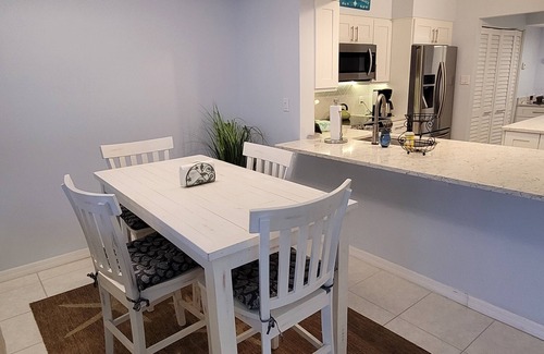 Tropic Condo | Beautiful ocean view and on the beach.