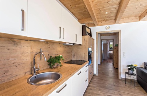 Teisendorf Apartment | Beautiful Vacation Apartment "Rupertiwinkl" with Wi-Fi