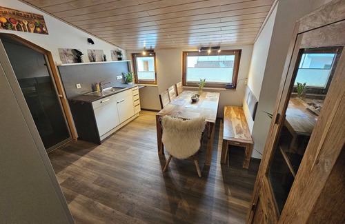 Bad Konig Apartment | Beautiful vacation apartment on the edge of the forest with three bedrooms.