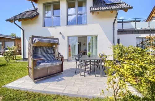 Gaski Apartment | Beautiful vacation apartment. Top floor near the beach & quiet location to relax