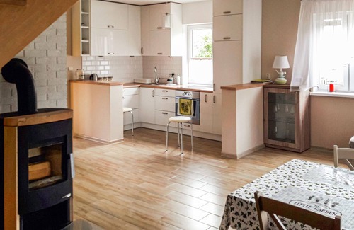 Barczewo House | Beautiful vacation country house with large garden directly on the water.