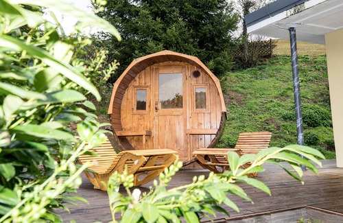 Baiersbronn Apartment | Beautiful vacation home Lichtflut in Schwarzenberg with pool and sauna
