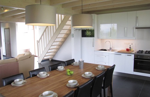 Engreux House | Beautiful vacation home for 2 to 6 adults (and 2 children)