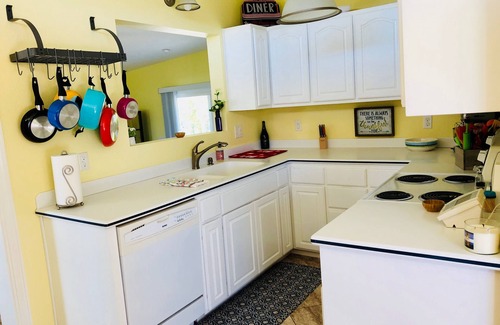 Mill Springs House | Beautiful Vacation Home on Lake Cumberland, Monticello, KY