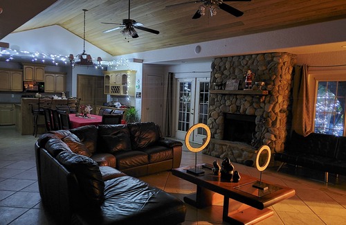 Okeechobee House | Beautiful Vacation Home Across from Lake Okeechobee