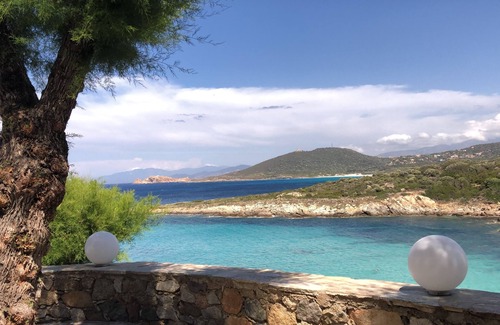 Marine de Davia House | Beautiful vacation home by the sea with direct access to the beach, near Ile Rousse