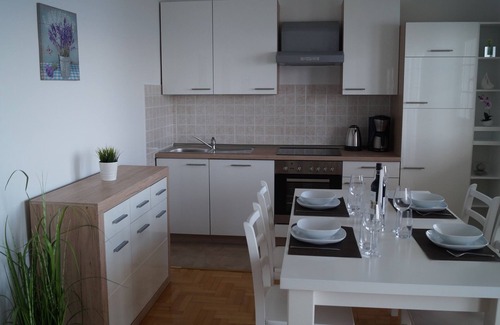 Stomorska House | Beautiful vacation home in the 1st row directly by the seaVilla Viktoria